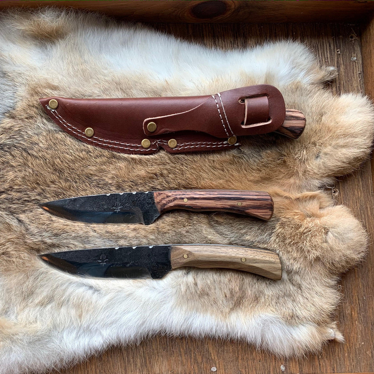 Hand Crafted Custom Leather Knife Sheaths Made To Fit Your Knife