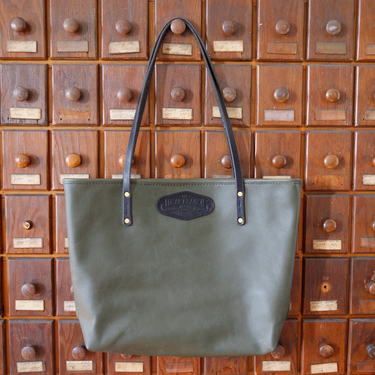 Petite Classic Carryall Tote